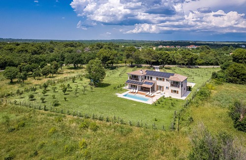 Galizana Villa | Villa Campagna near Fažana with 7.250m2 large garden and sauna