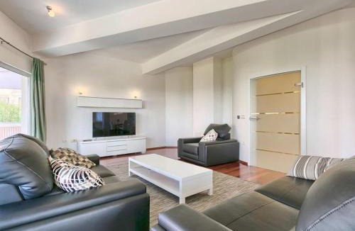 Stinjan Villa | Villa Carmen