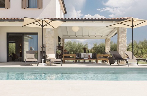 Rasa Villa | Villa Casa Muso beautiful holiday home with private pool for up to 8 guests