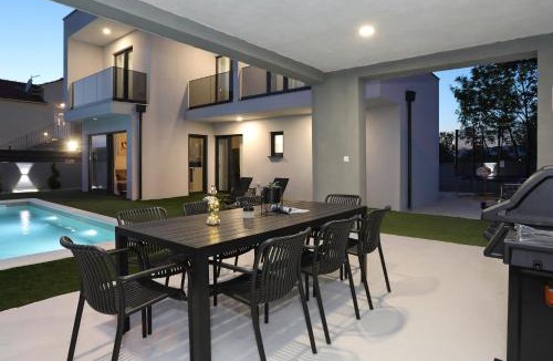 Poljica Villa | Villa Cvit Mediterana with heated pool