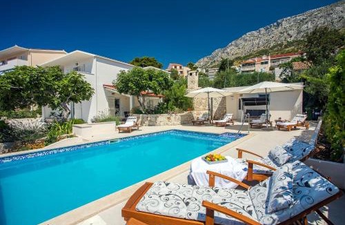 Stanici Villa | Villa Dasianda - only 90 m from the beach, private 30msq heated pool