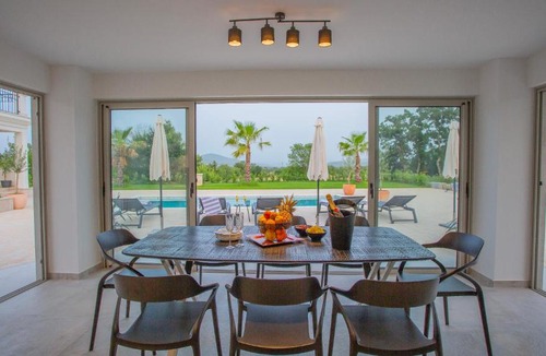 Dicmo Villa | Villa Decima near Split - Heated Pool, Tennis Court & Billiards