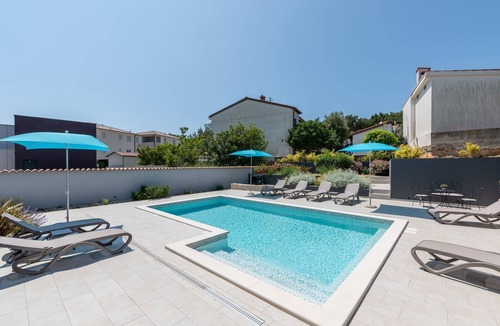 Premantura Villa | Villa Eclectica with Pool