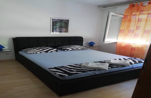 Jesenice Apartment | Villa Elit-Two Bedroom Apartment with Sea View Terrace (A1)