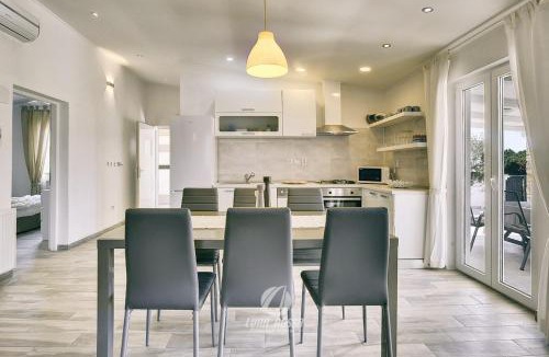 Peroj House | Villa Emily