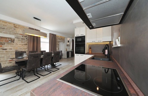 Sukosan Villa | Villa Escape with Jacuzzi in Sukošan