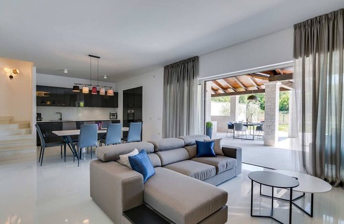 Gulici Villa | Villa GreenBlue with pool