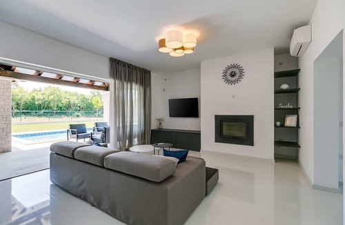 Gulici Villa | Villa GreenBlue with pool