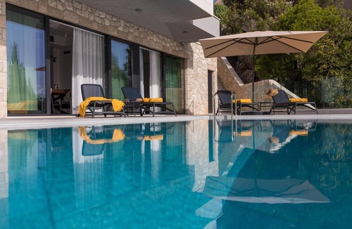 Orasac House | Villa Helios 5 BEDROOMS 10 GUESTS INFINITY POOL FITNESS BARBECUE