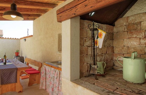 Manjadvorci House | Villa House Eleonora by Interhome