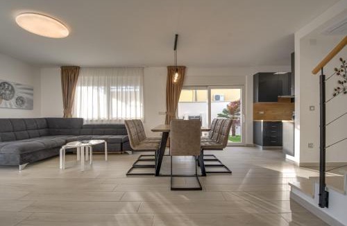 Linardici Villa | Villa Insula