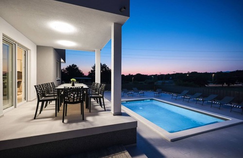 Policnik House | Villa IviCasa with pool by Interhome