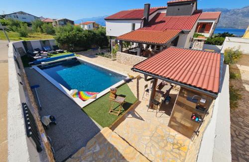 Razanac Villa | Villa Izziy Razanac -Zadar, 70 meters by beach with a sea view and heated pool