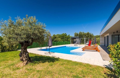 Peroj Villa | Villa Jura – Modern Villa with Pool, Wellness and Sea View