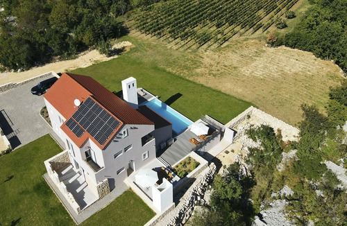 Tucepi Villa | Villa Jure nearby Makarska – Crovillas GmbH