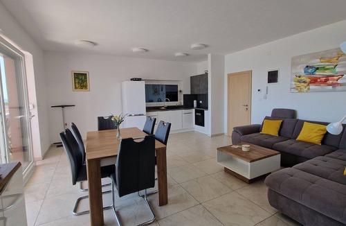 Peroj Villa | Villa Karizma - Sea View, Pool, Hot Tub, Brijuni, Peroj