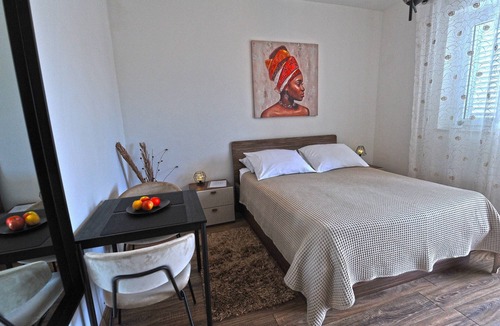 Gornji Kono House | Villa Katarina - Comfort Double Room with Terrace (Ground Floor)