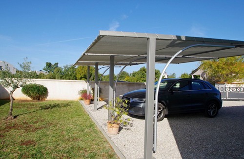 Stokovci House | "Villa Laganini" by Interhome