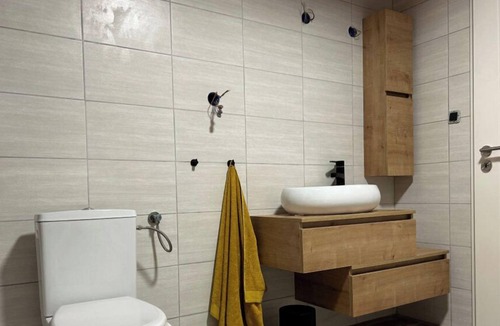 Gabonjin Villa | Villa Lapis bis zu 12 Personen