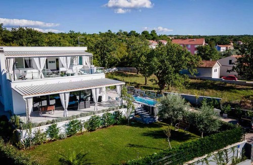 Sveti Vid-Miholjice Villa | Villa Leones on Island krk
