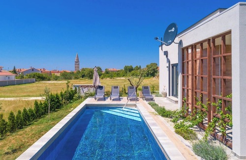Galizana Ski Chalet | Villa Lily - Private Pool, Lovely Garden