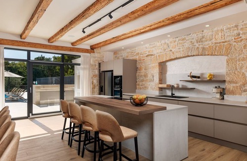 Mofardini Villa | Villa Lithos by Villas Guide