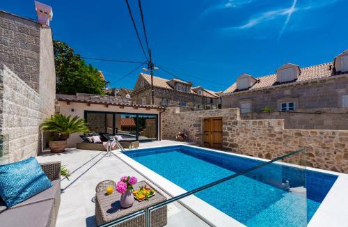 Cavtat Old Town Villa | Villa Luigi with a pool