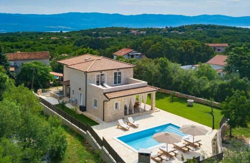Gostinjac Villa | Villa LuLu kamena Villa s bazenom otok Krk selo Gostinjac