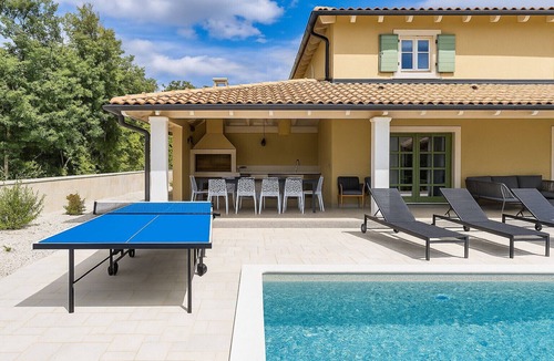Ferlini Villa | Villa LunIstra in Central Istria for 10 people with private pool & kids playground