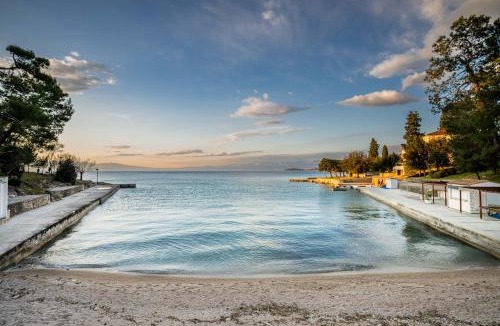 Milcetici Villa | Villa Malinka Private Pool 150m to Beach Garden & BBQ