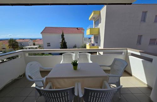 Novalja Apartment | Villa Mandza