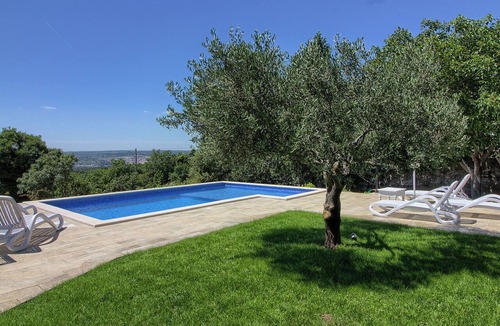 Brovinje House | Villa MAREVISTA by Interhome