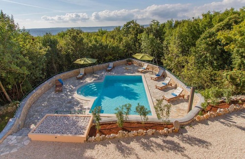 Stanisovi House | Villa Marina, mit Zugang zu zwei Gemeinschaftspools by Interhome