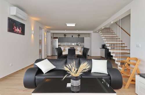 Ljubac Villa | Villa Maritime with Pool by the Sea