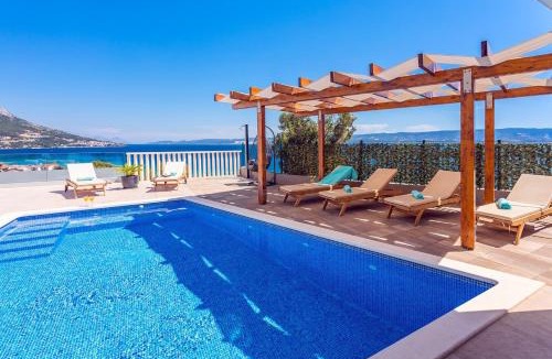 Duce Villa | Villa Matan - only 200m from the sandy beaches, private 28m2 pool