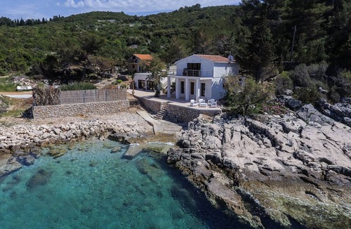 Zastrazisce Villa | "Villa Mendes" - new seafront villa with a swimming pool