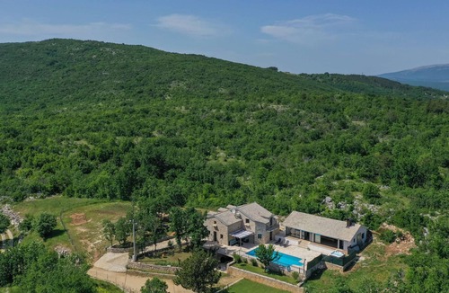 Lovrec Villa | Villa Mir - Makarska by Villas Guide