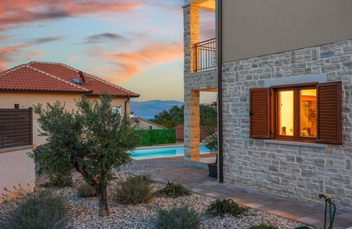 Risika Villa | Villa MONICA with seaview and heated pool