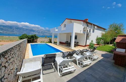 Razanac Villa | Villa Opera