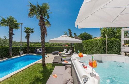 Selina Villa | Villa Palma with pool and garden