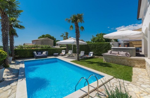 Selina Villa | Villa Palma with pool and garden