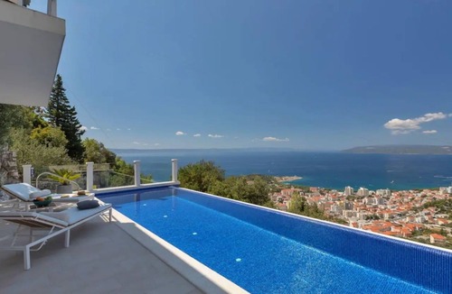 Makarska House | Villa Panorama by Interhome