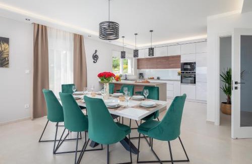 Kastel Gomilica Villa | Villa Paradiso Adriatico