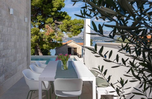 Splitska Villa | Villa Petra Stella with Pool