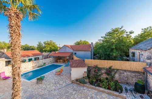 Benkovac Villa | Villa Petrovi Dvori ZadarVillas