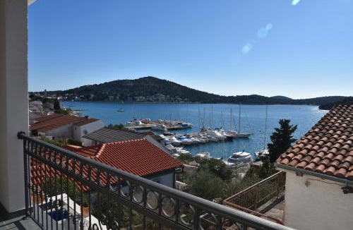 Tijesno Apartment | Villa Pina Apartment Nicos 2-4 Pers