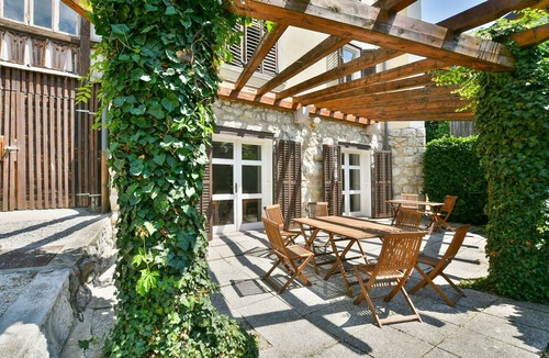 Bled House | Villa Plemelj - All 4 Apartments - sleeps 8 guests in 4 bedrooms