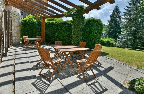 Bled Apartment | Villa Plemelj - Apartment Vega - sleeps 2 guests in 1 bedroom