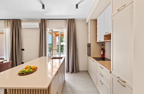 Beram House | Villa Sentiero by Interhome