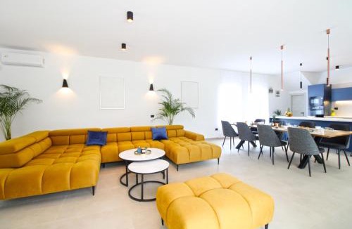 Sisan Villa | Villa Sisan 2344